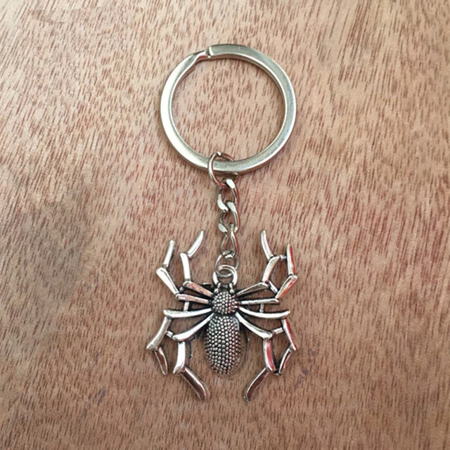 

WUSQWSC 2018 hot sale keychain Halloween spider pendant DIY men's jewelry car key ring ring clip gift souvenir