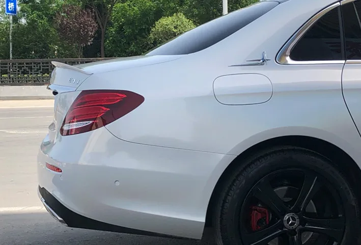 Для Benz E class W213 спойлер e43 стиль ABS Материал заднее крыло автомобиля праймер краска