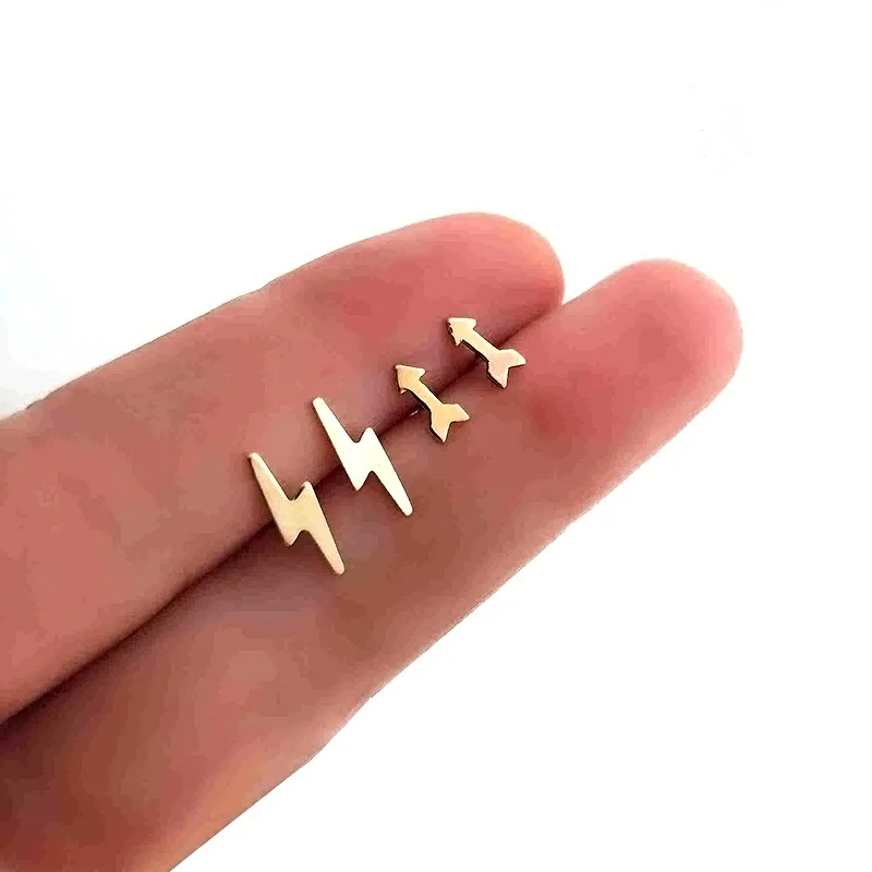 

2pairs/set 2019 New Minimalist Gold Color Mini Lightning Arrow Stud Earrings For Women Ladies Small Stud Earrings Set Jewelry