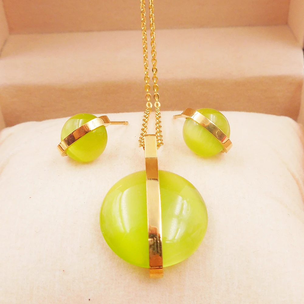 

Cute Women Stainless Steel Jewelry yellow color Big Opal Couple Earrin gs Pendant Necklace set EV-G139