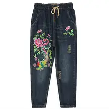 Factory outlet Феникс шаблон Штраф вышивка отверстие хлопок джинсы женские случайные свободные Эластичный Пояс Пят джинсы wj375