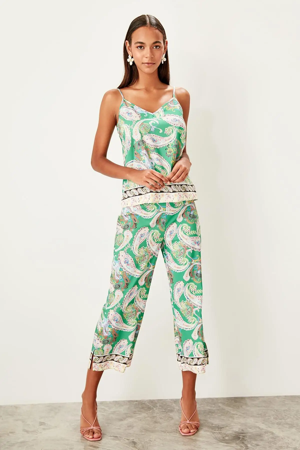 

Trendyol Multicolour Pattern Pants TWOSS19PL0092