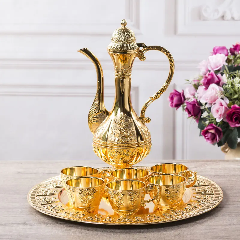 

Europe Luxury Business Gift Wine Cups Set Tea Cups Set Vintage Home Decor Metal Art Craft Creative Home Decor 6cups+1pot+1plate