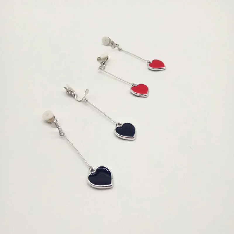 

Grace Jun Fashion Simple Peach Heart Black and Red Enamel Clip on Earrings Without Piercing for Girls Easy To Wear Cute Ear Clip