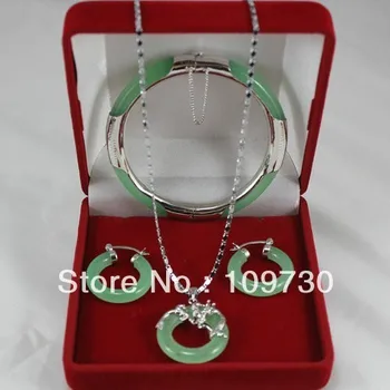 

Jewelry 0033 New Listed Bangle Bracelet Pendant Earring Jewelry Set