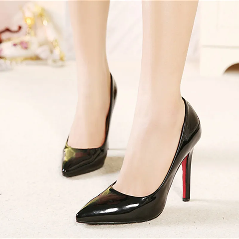 2016 women autumn office lady patent leather black beige pointed toe