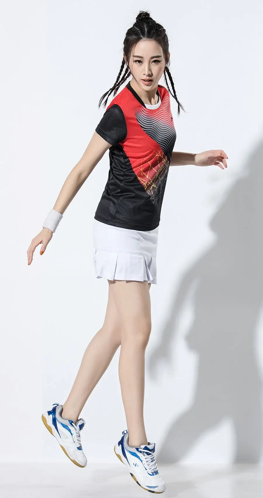 Новая таможенная одежда для бадминтона для мужчин, женский спортивный комплект для бадминтона, теннисная одежда, теннисная рубашка+ юбки для бадминтона 2605
