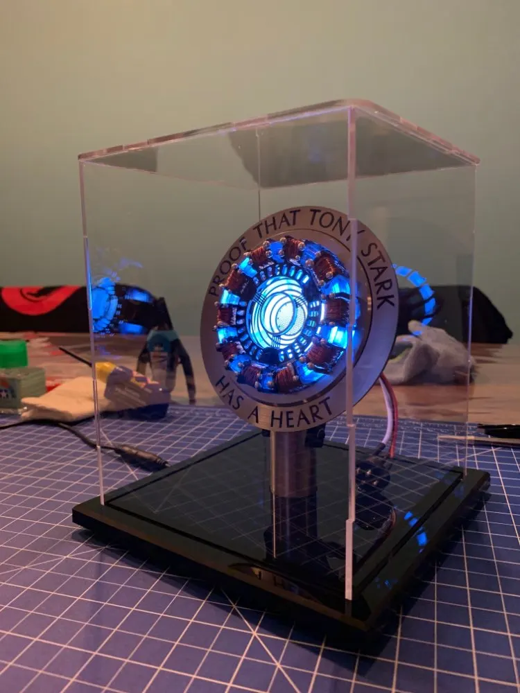 

1:1 Iron Man Arc Reactor display stand (for MK1 MK2 diameter 8CM core) card insert does not require glue bonding yourself AG748