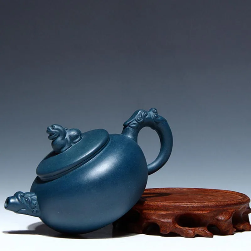 

200ML Creative Master Handmade Chinese Health Purple Clay Kung Fu Tea Set Lion Statue Cover Qing Mud Tea Pot Office Teapot Gifts