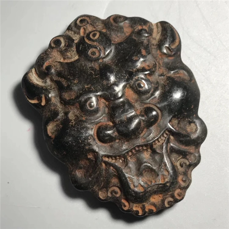 Подвески с железным лицом метеорит в коллекции культуры Хуншань из Китая