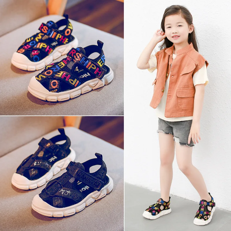 

Girls Sandals Hollow Boys Shoes Kids Beach Shoes Children Summer Shoes Closed Toe Baby Sandals Anti-kick Students School Shoes