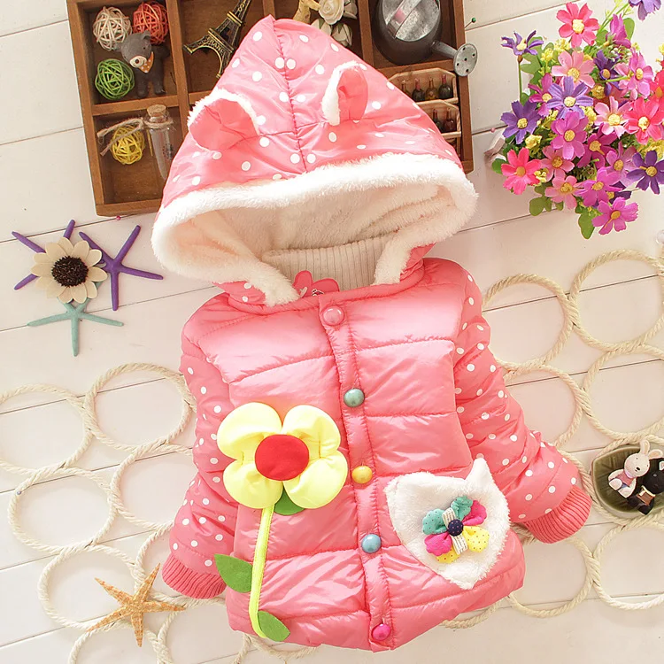 2014-New-ChildrenS-Winter-Outerwear-Girls-Cartoon-Minnie-Coat-Baby-Plus-Thick-Wool-Cotton-Jacket-3-colors-0-2-years-5