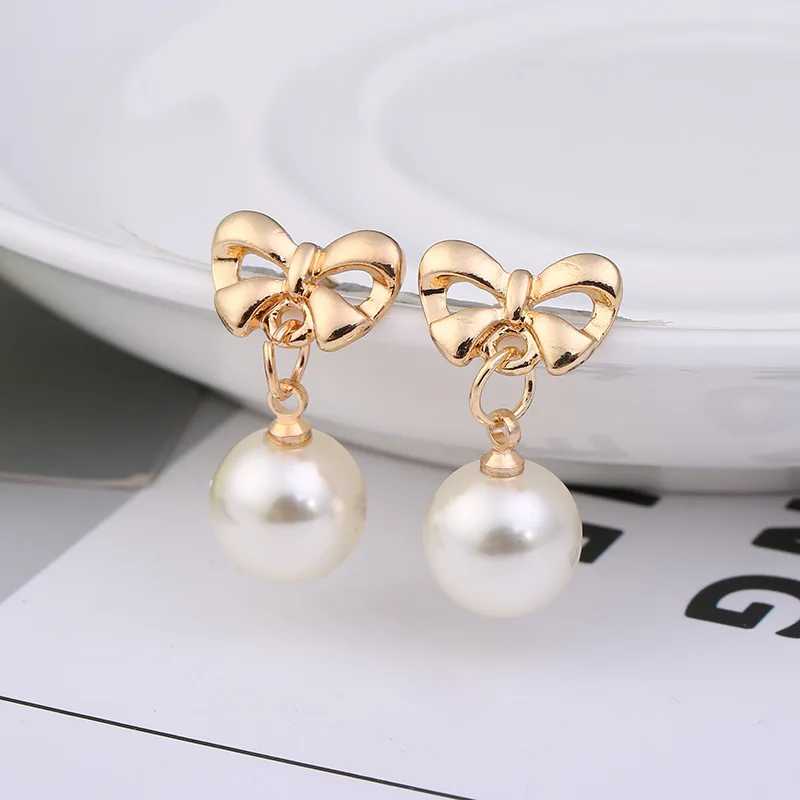 

Fashion Simulated Pearl Bow Pearl Earrings Accessories Pearl Bow Jewelry Gifts 2019 New