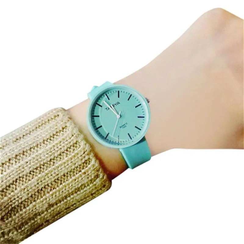 

Female Students Watch Retro Harajuku Style silicone watch Black White pink mint green sky blue Relojes mujer 2019 montre femme