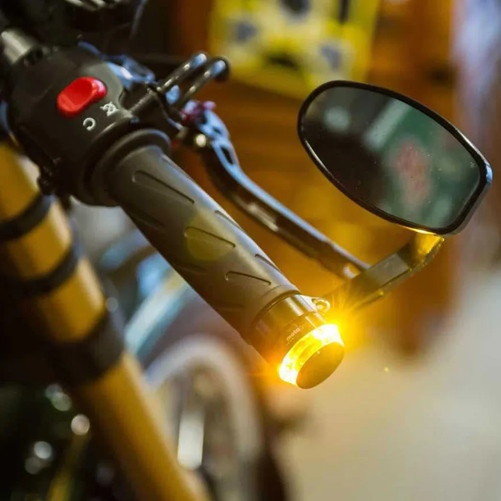 

Motorcycle Handlebar Turn Signal Corner Light 2pcs LED Handlebar End Indicator Grip Plug Turn Signal Light with Two Light Colors