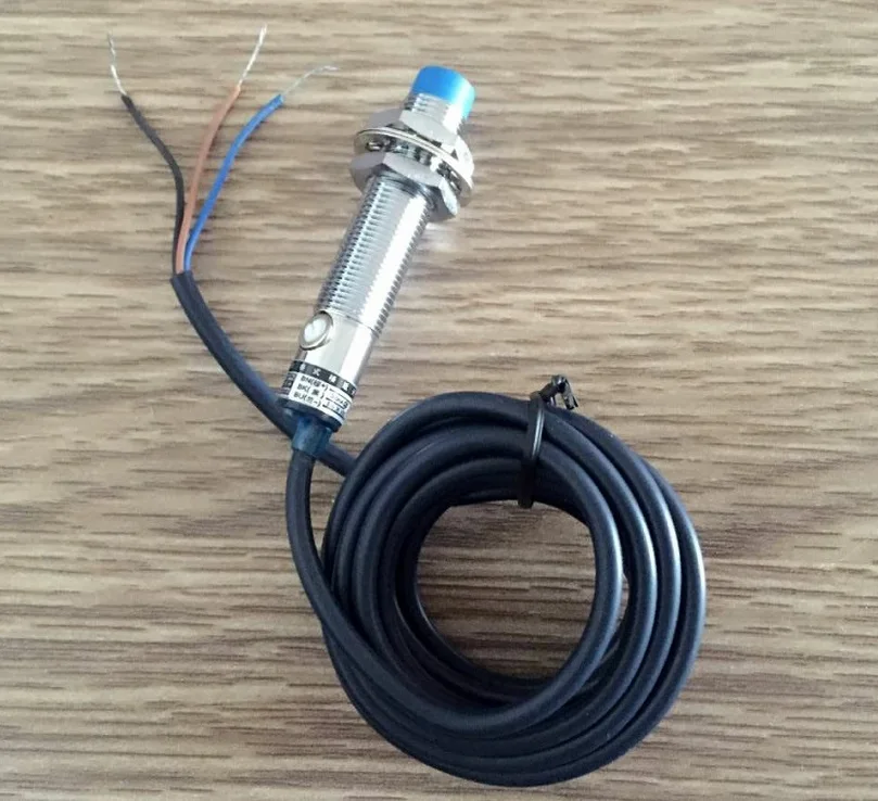 

LJC12A3-5-Z/BX DC 6-36V 1.5mm Distance Capacitive Proximity Sensor Switch