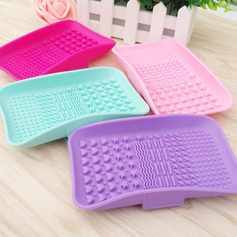 

1Pcs Silicone Brush Cleaning Tool Soap Dish Shaped Cosmetics Washing Brushes Cleanser Clean Beauty Essentials For Make Up Brush