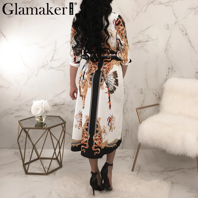 Женское платье рубашка Glamaker белое средней длины с глубоким треугольным вырезом и