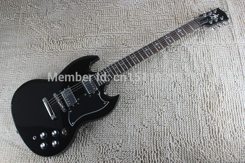 

High Quality Factory Wholesale New Deluxe 400 Angus Young Standard black Electric Guitar with Silver Hardware
