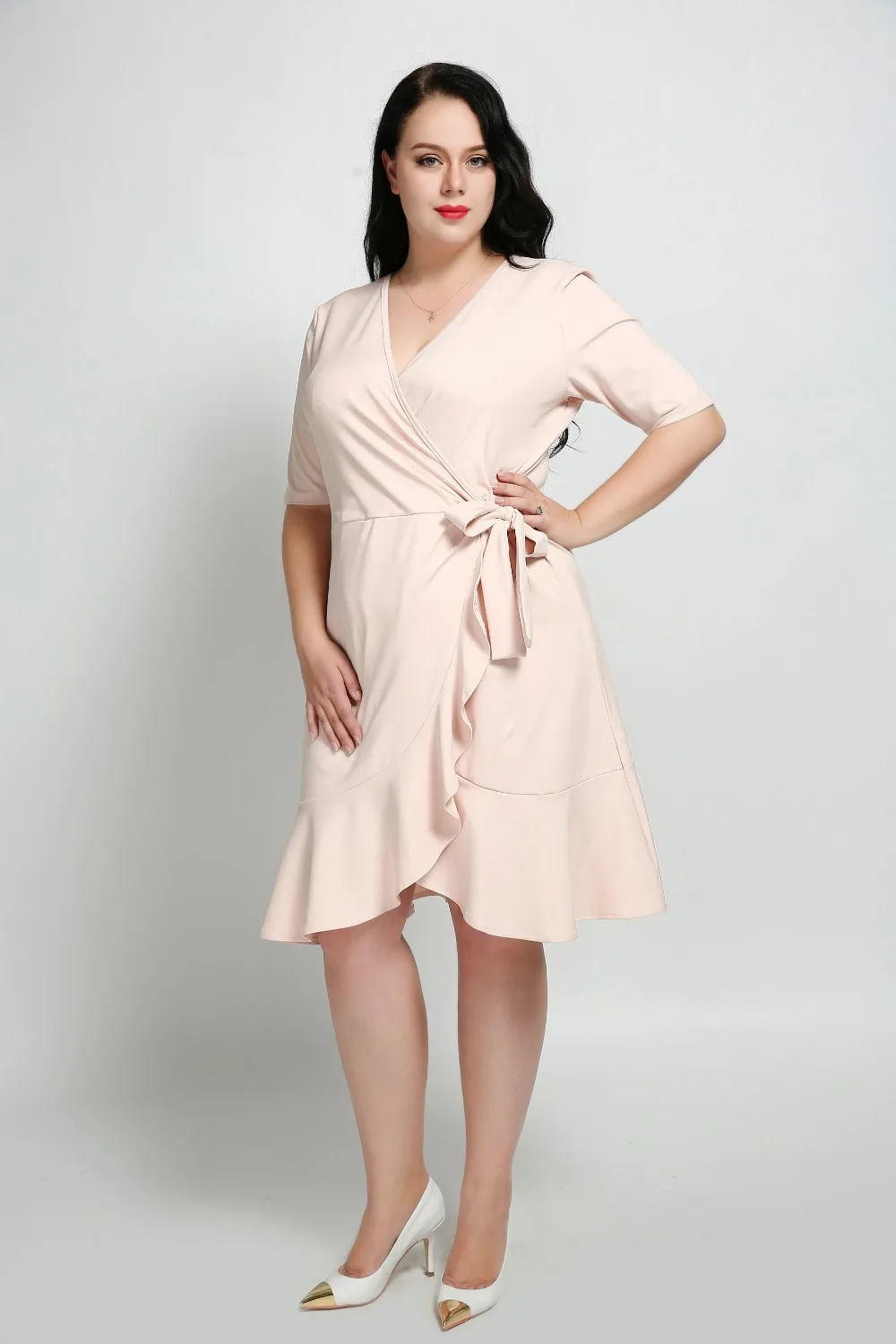 casual cocktail attire for ladies