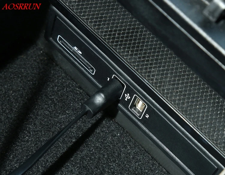 Мобильный телефон Беспроводная зарядка в середине магазина содержимое коробки автомобильные аксессуары Подходит для Toyota Sienna XL30 2011- авто