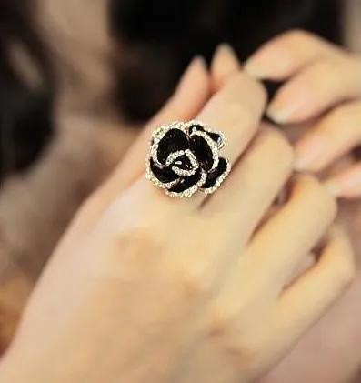 

Fashion Black Rose Crystal Rhinestone Opening Ring for Women Hot Fashion Lady Elegant Delicate Jewelry Gift