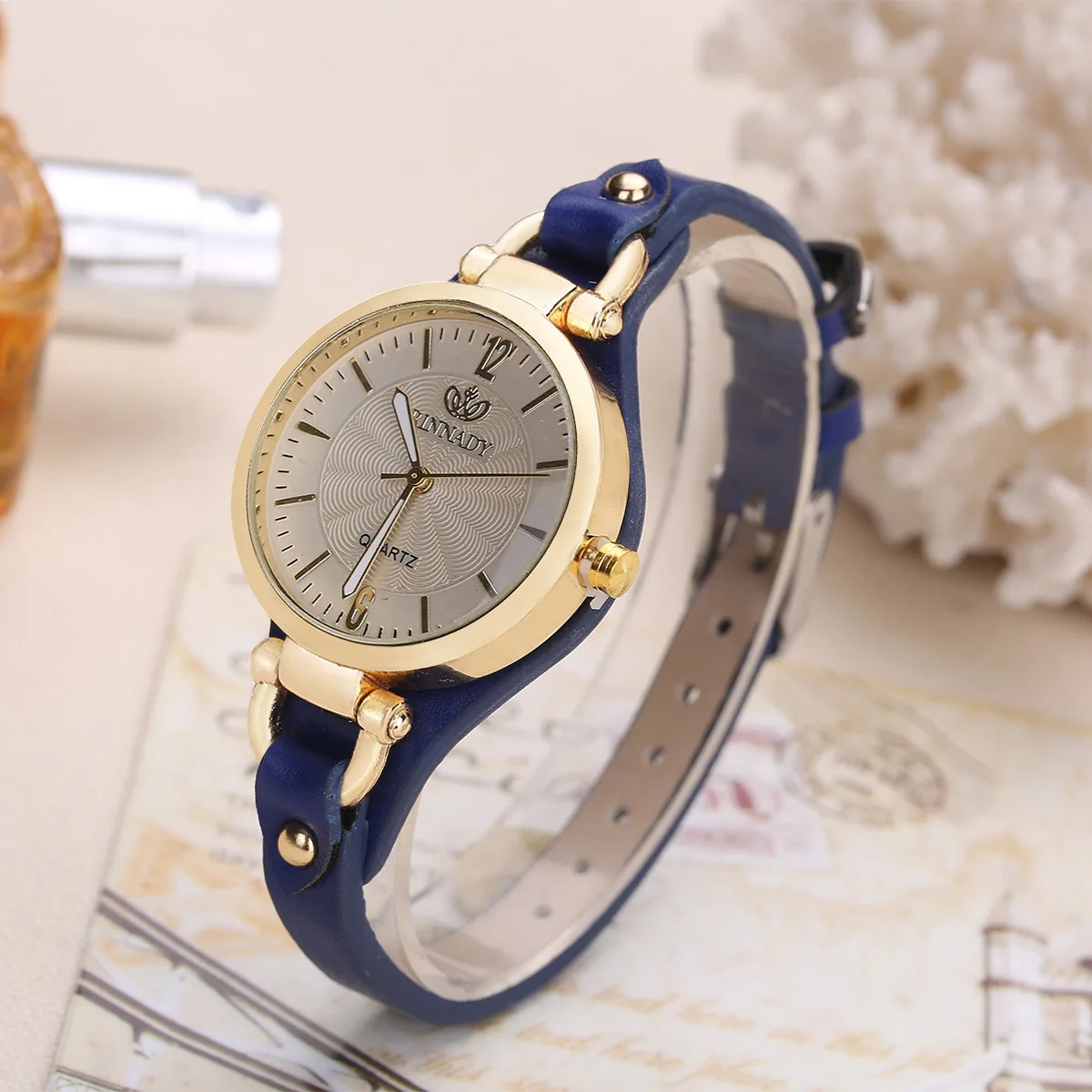 Горячая Марка Кварцевые часы для женщин тонкий кожаный повседневный золотой браслет наручные женские часы Bayan Kol Saati relogio reloj mujer Часы