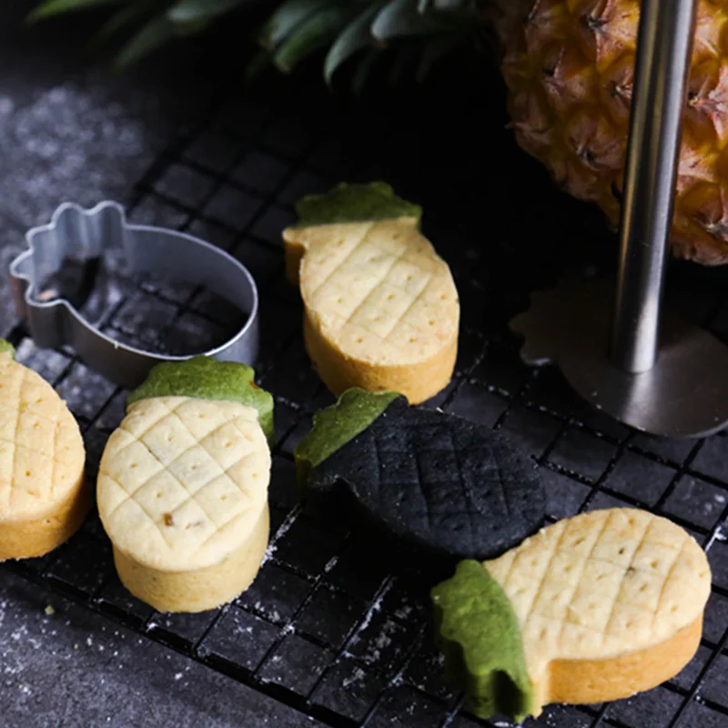 

10 Pcs/Set Pineapple Shape Cake mold Biscuit Kitchen Baking Tools Cutters Bread Mold & 1 Pressing Mould Accs