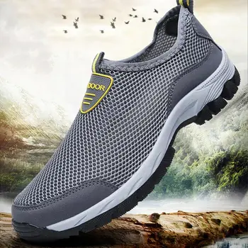 male sports shoes