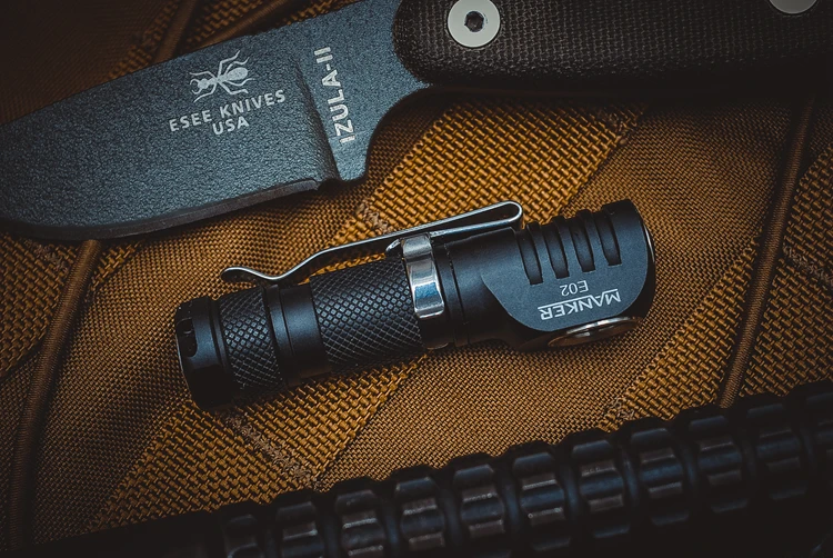  MANKER E02 220 Lumen CREE XPG3 /180lm Nichia 219C LED Keychain Light Mini EDC LED Flashlight w Reve