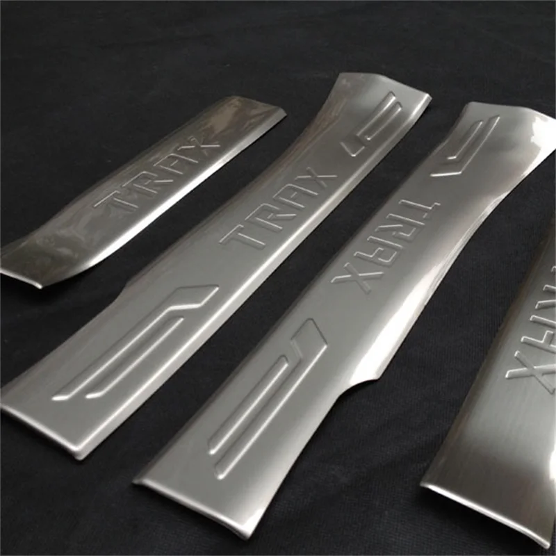 

For Chevrolet Trax Inner Door Sill for 2013 2014 2015 2016 Stainless Steel Silver Scuff Plate Welcome Pedal Car styling