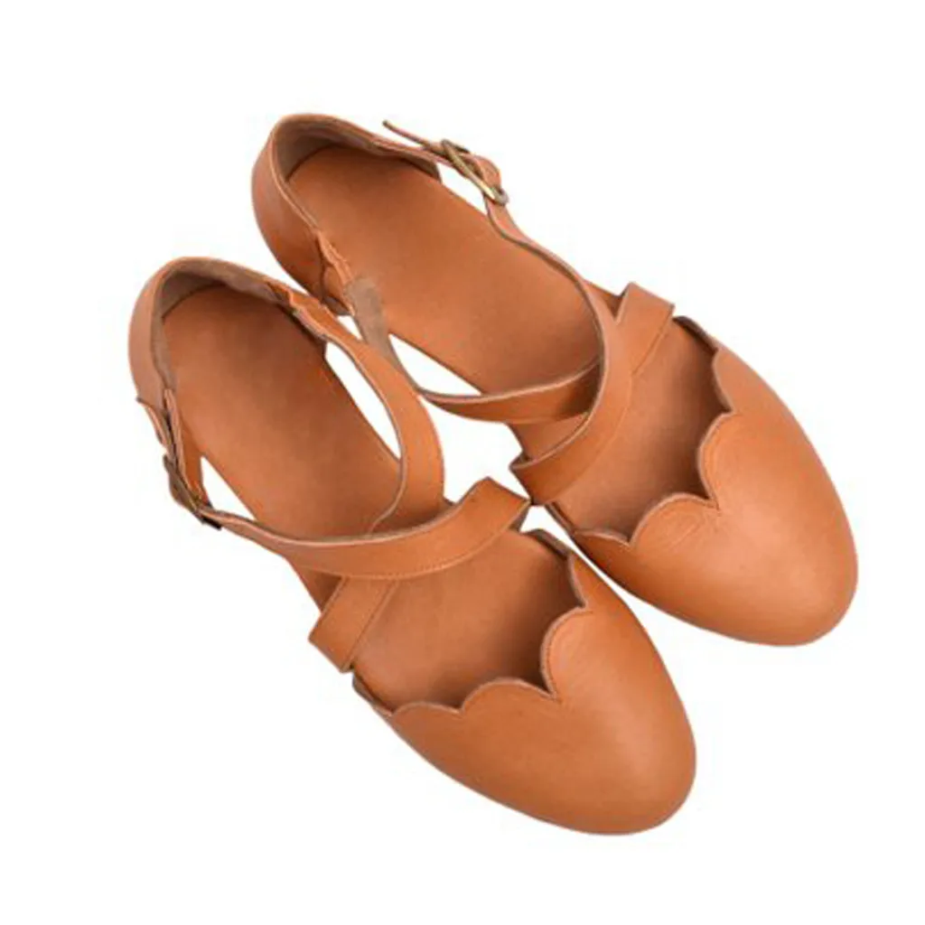 Женские летние сандалии на плоской подошве в винтажном стиле; повседневные тонкие туфли; сандалии с ремнем и заклепками; пляжная обувь на плоской подошве; Sandalias Mujer; Новинка года