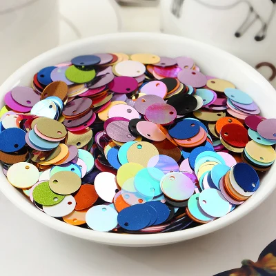 

100pcs Large Round Sequins 20mm PVC Sequin Flat Round Paillette DIY Belly Dance Skirt With Side Hole Mix Colors
