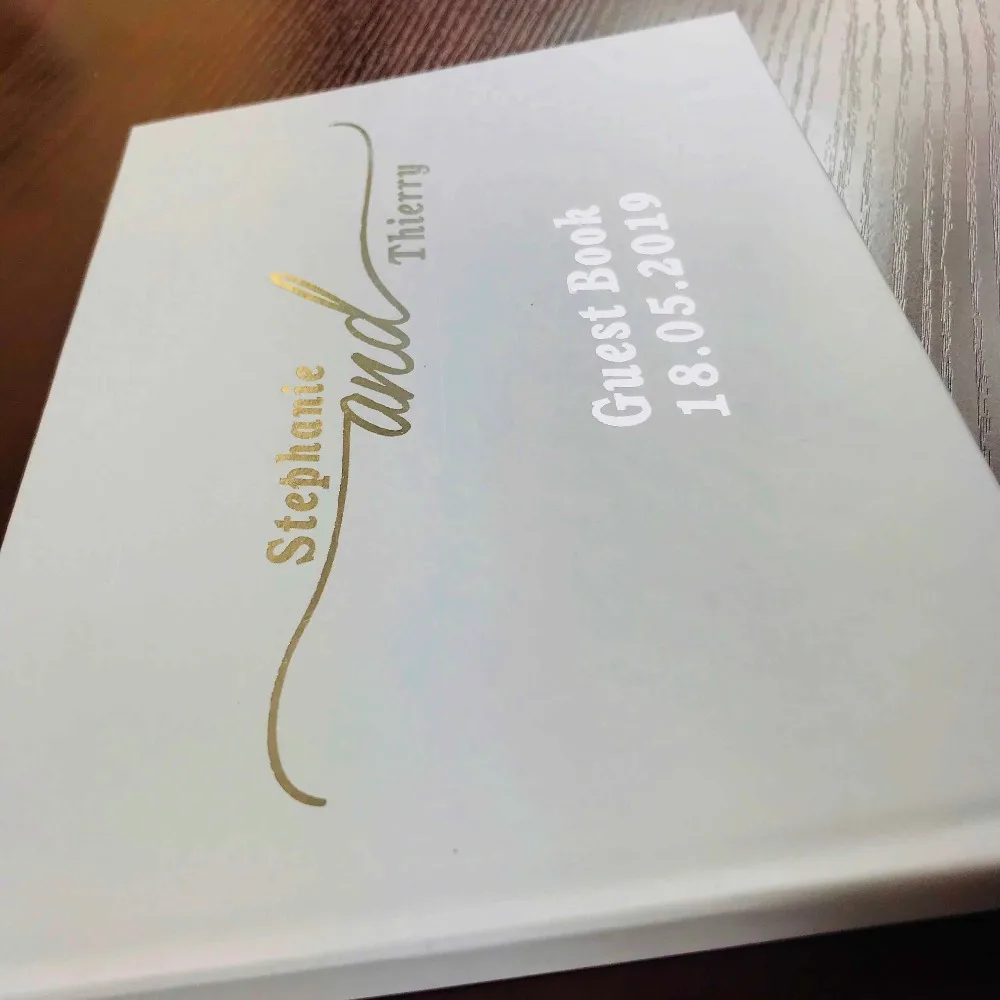 Персонализированная книга для гостей из золотой фольги альтернативная на