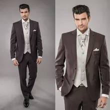 Коричневый смокинги комплект из 3 предметов Формальные Высокое качество Нотч Мода Две кнопки(куртка+ брюки+ жилет+ галстук-бабочка) мужской костюм таможенные сделал
