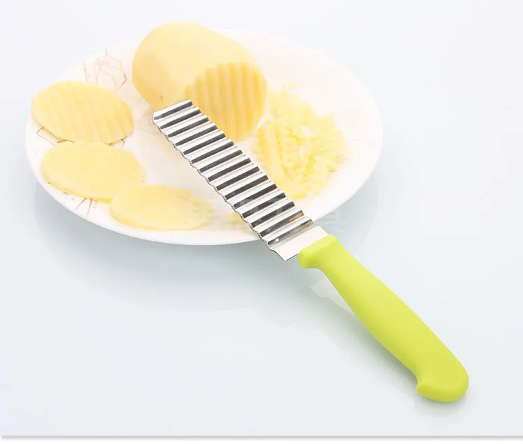

1PC New Stainless Steel Wave Knife Potato Cutting Corrugated Knife Fries Chips Cutter Slicer Cooking Tools KX 142