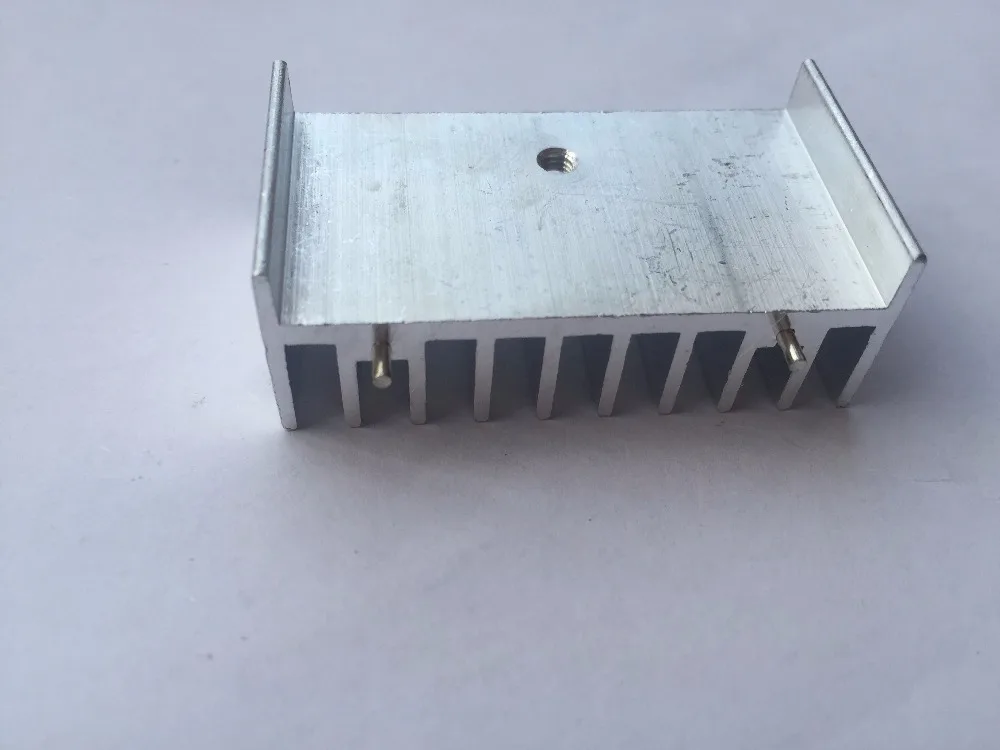 Алюминиевый радиатор 20*47*17 мм электронный радиатор Триод радиатор алюминиевый профиль 2 иглы 1 отверстие IC транзистор PCB охлаждение