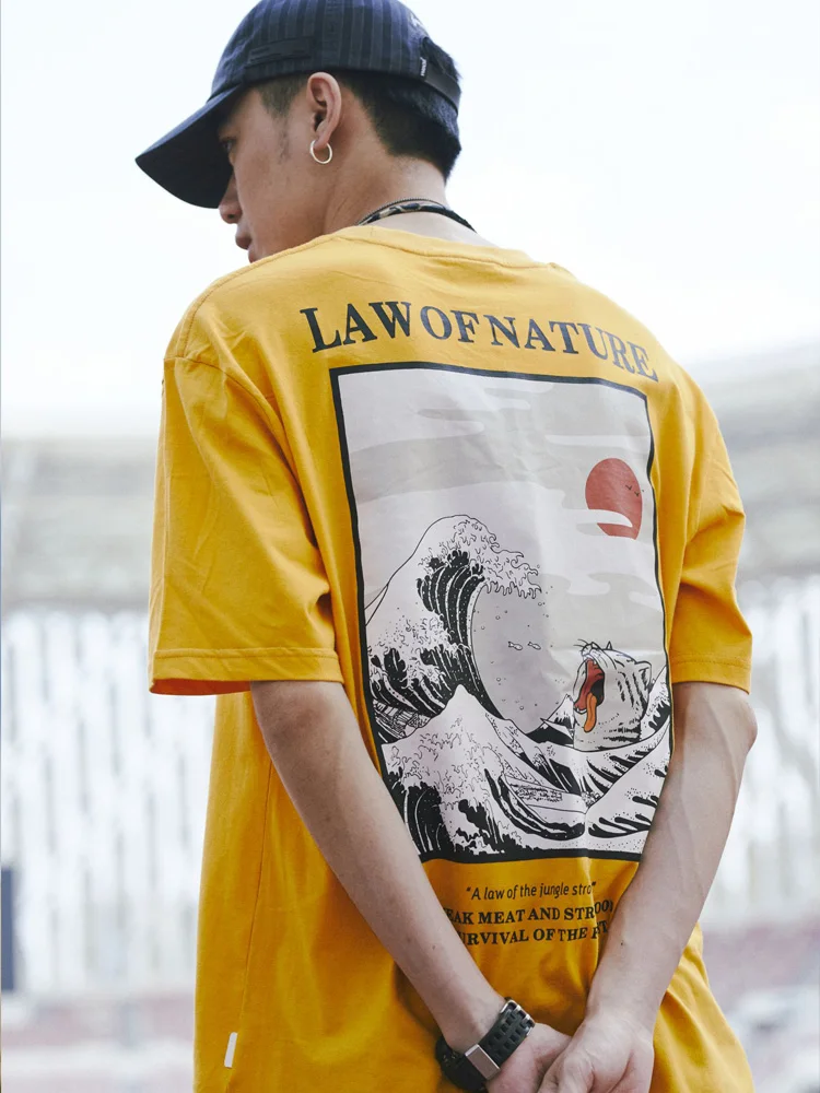 

Dark Icon Law of Nature Harajuku Japanese Funny Cat Wave T-shirt Men Hip Hop Tshirts Cotton Casual Tee Shirts Men's Top