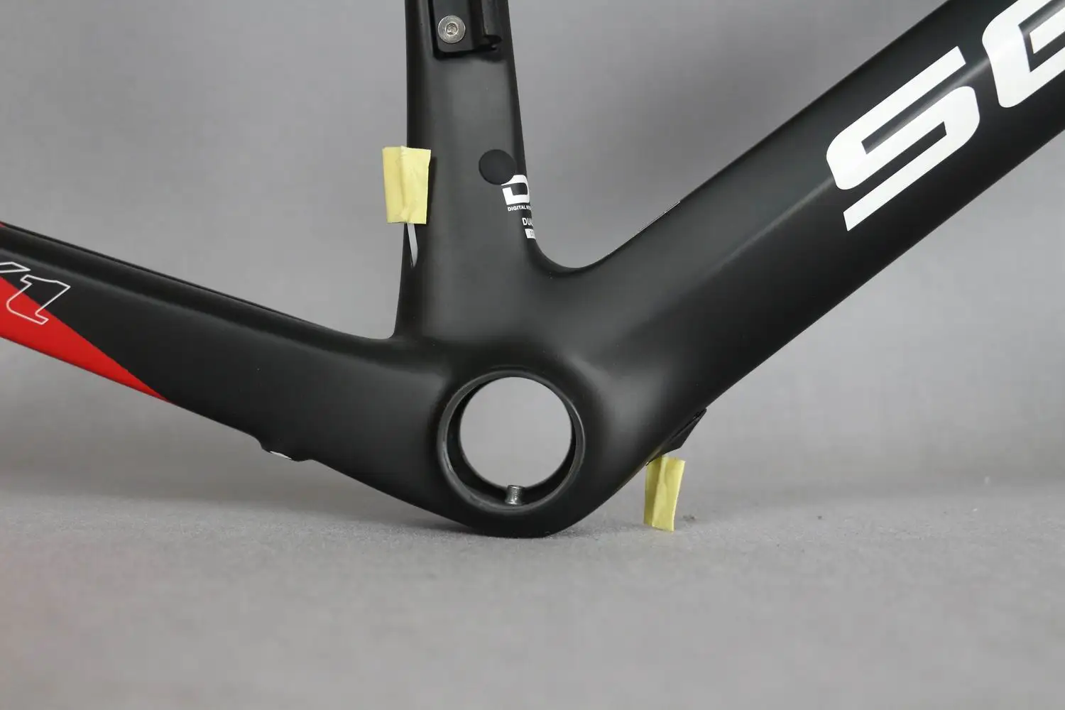 Excellent Di2 compatible with aviation carbon road bike frame and carbon fiber road bike frame, custom frame tt-x8 9