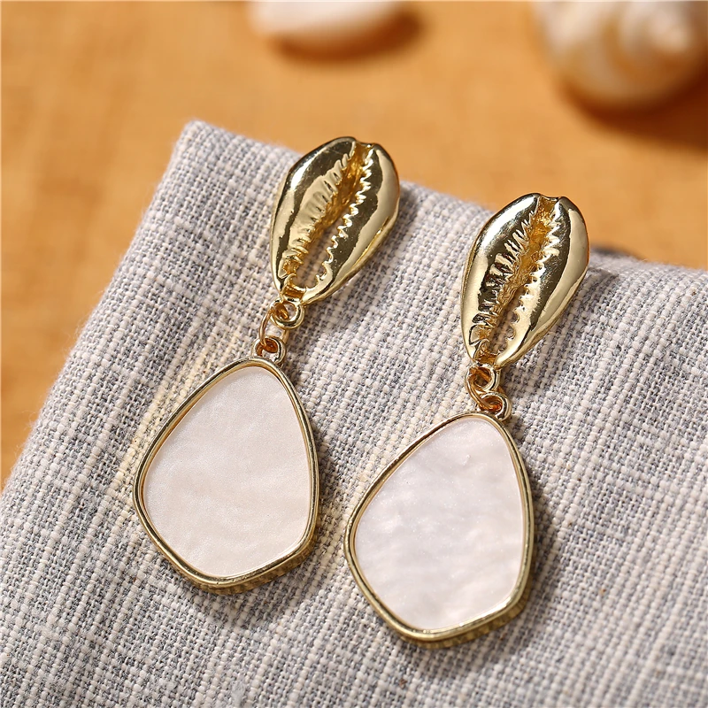 

Fashion Gold Color Acrylic Geometric Earrings For Women 2019 New Arrival Trendy Round Heart Korean Dangle Earrings Female Gifts