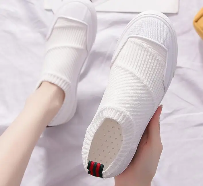 

2019 New Women Shoes leisure flat for Women Outdoor Mesh Solid Color Sports Fly knitting students' casual running socks shoe