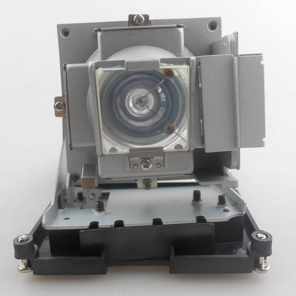 Replacement Projector Lamp with housing 5J.J2N05.011 for BENQ SP840