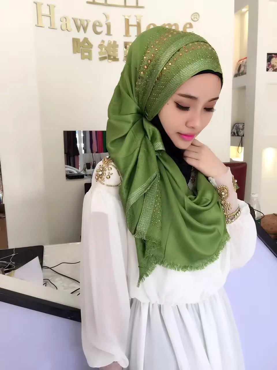 (12 pieces/lot) high quality cotton rhinestones muslim Scarf islamic