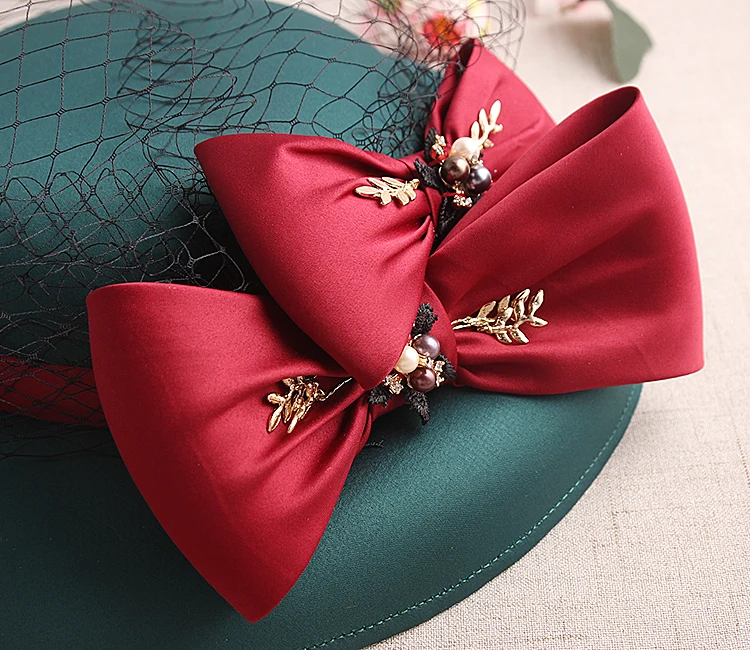 Дизайнерская Свадебная шляпа для невесты, европейская Зеленая Шелковая фетровая шляпа с красным бантом, украшение для волос, вечерние украшения для церковных волос