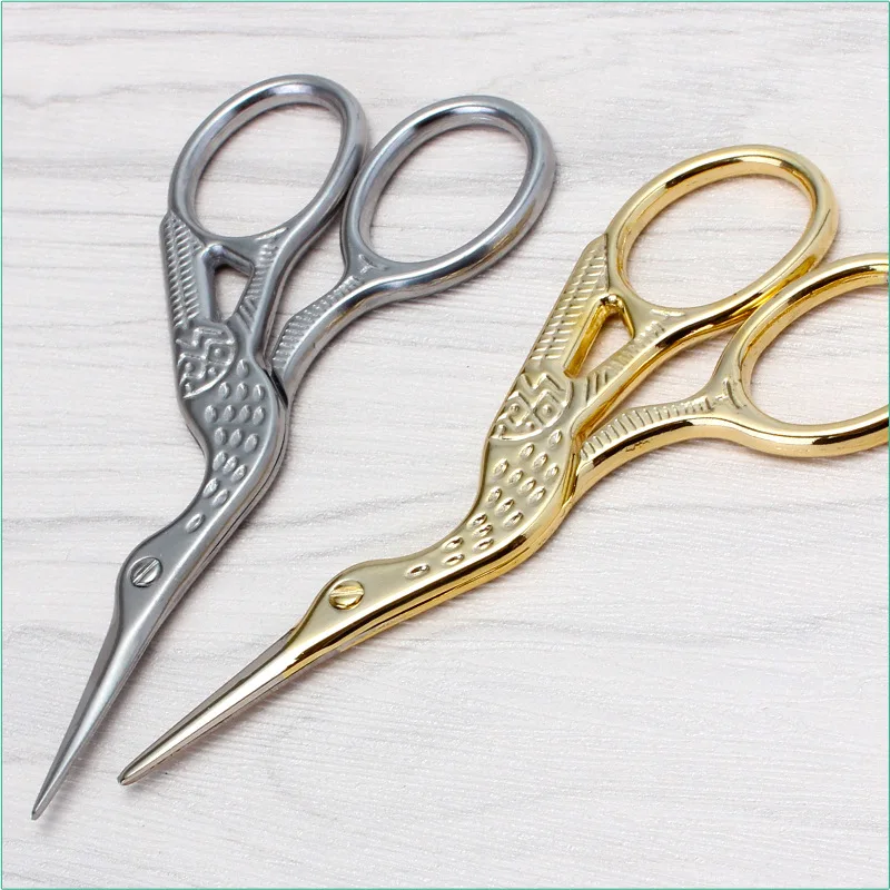 

9.3CM Gold Sewing Scissors Handicraft Vintage Antique Zakka Cross Stitch Steel Craft DIY Retro Home Tool Crane Tailor Scissor C