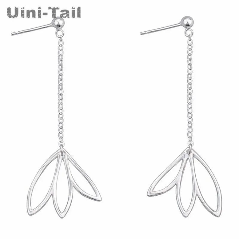 Серьги Uini-Tail гипоаллергенные из серебра 925 пробы с полыми тремя листьями |