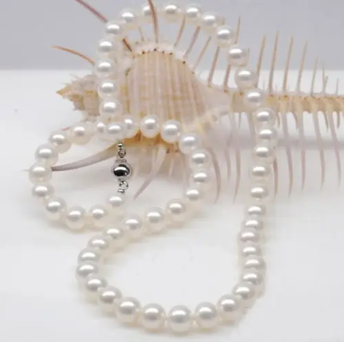 

Free Shipping >>>>>7-7.5MM AAA White Akoya Pearl Necklace 18" 14K GOLD BALL CLASP