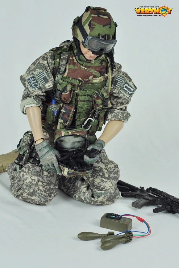 United States Army EOD Iraqi Freedom Operations 12 Inch 1 6 Soldiers 