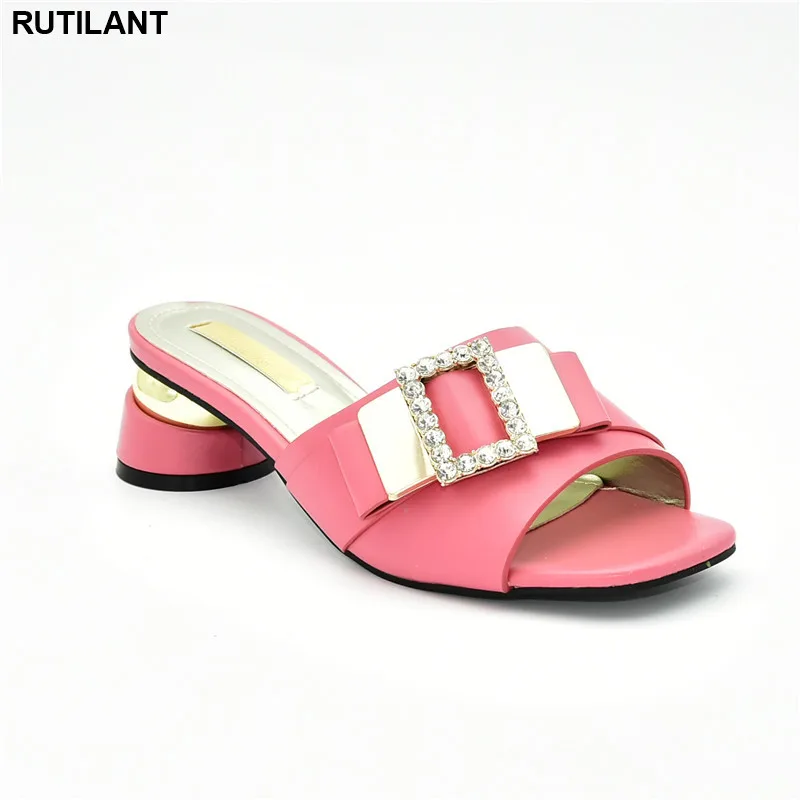

Shoes for Summer Women Italian Design Women Wedding Shoes Decorated with Rhinestone Womens Dress Sandals 2019 Pumps Women Shoes