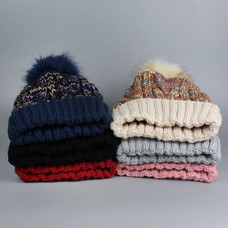 Зимние модные шапочки для девочек, шапки для женщин, вязаная шапка с помпонами, теплая женская Лыжная маска, женский головной убор из плотной ткани